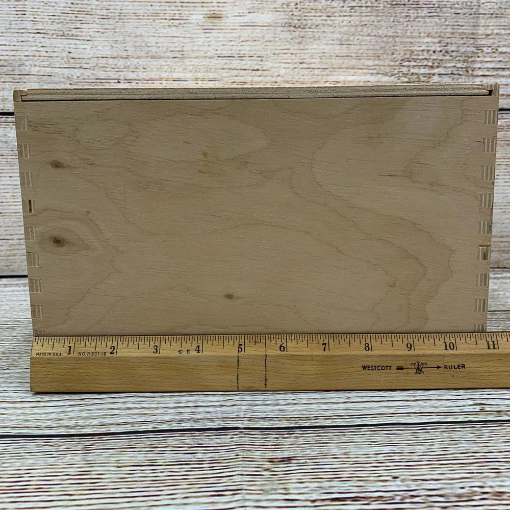 Corte Fiore elegant wooden